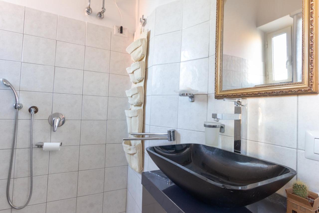 Pigneto Life Nest Apartment Rome Bagian luar foto